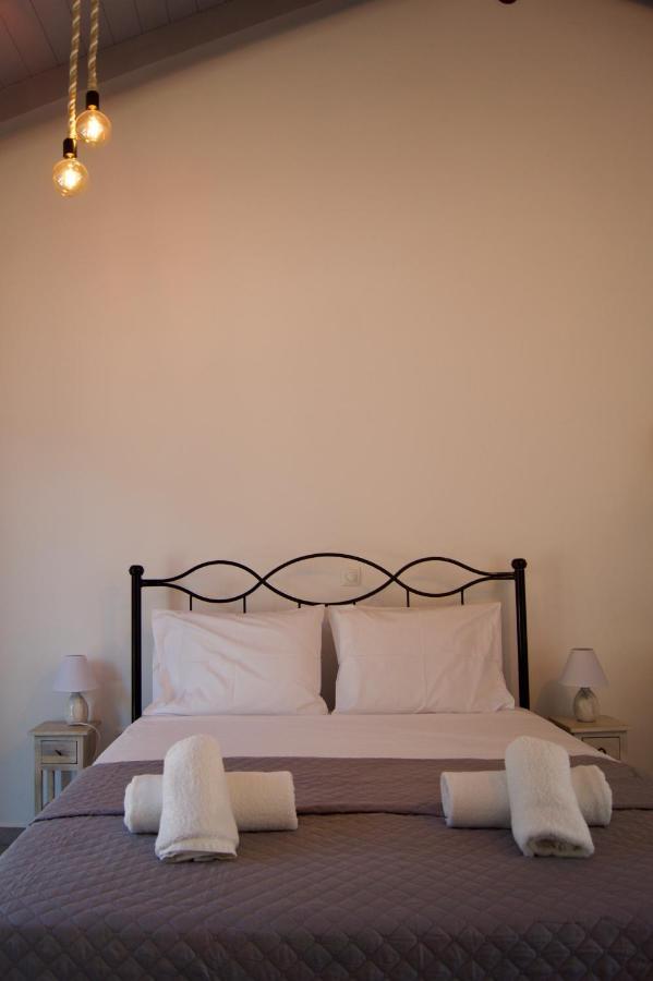 Throisma Studios With Private Pool & Parking Асос Экстерьер фото